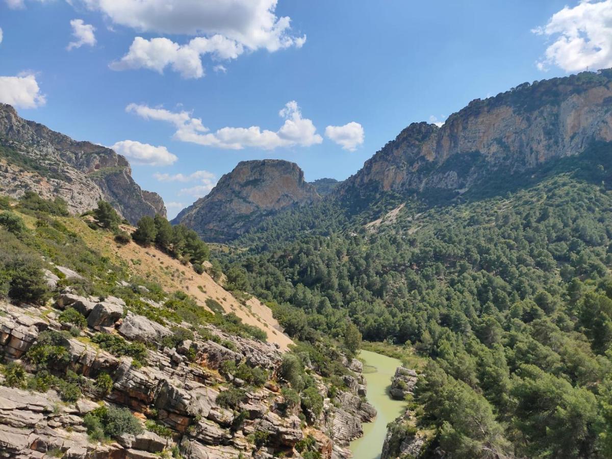 Peace And Tranquility At Montana Retreat Appartement Alora Buitenkant foto